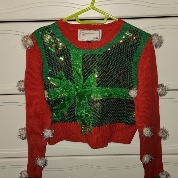 Christmas sweater - Picture 1 of 1